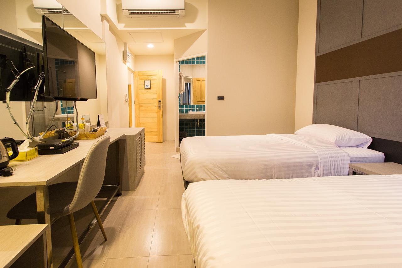 Lazy Sunday Hostel Bangkok Dış mekan fotoğraf